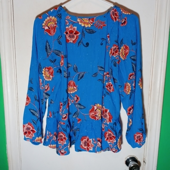 LOFT Beach Blue Floral Blouse - Picture 2 of 8